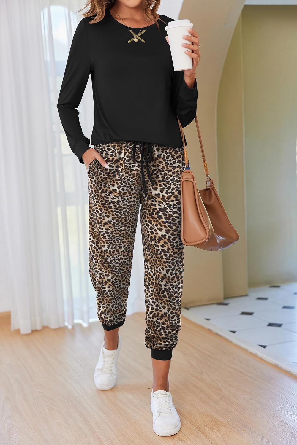 Detalle de Ekouaer Women's Pajama Set in Rayon Blend
