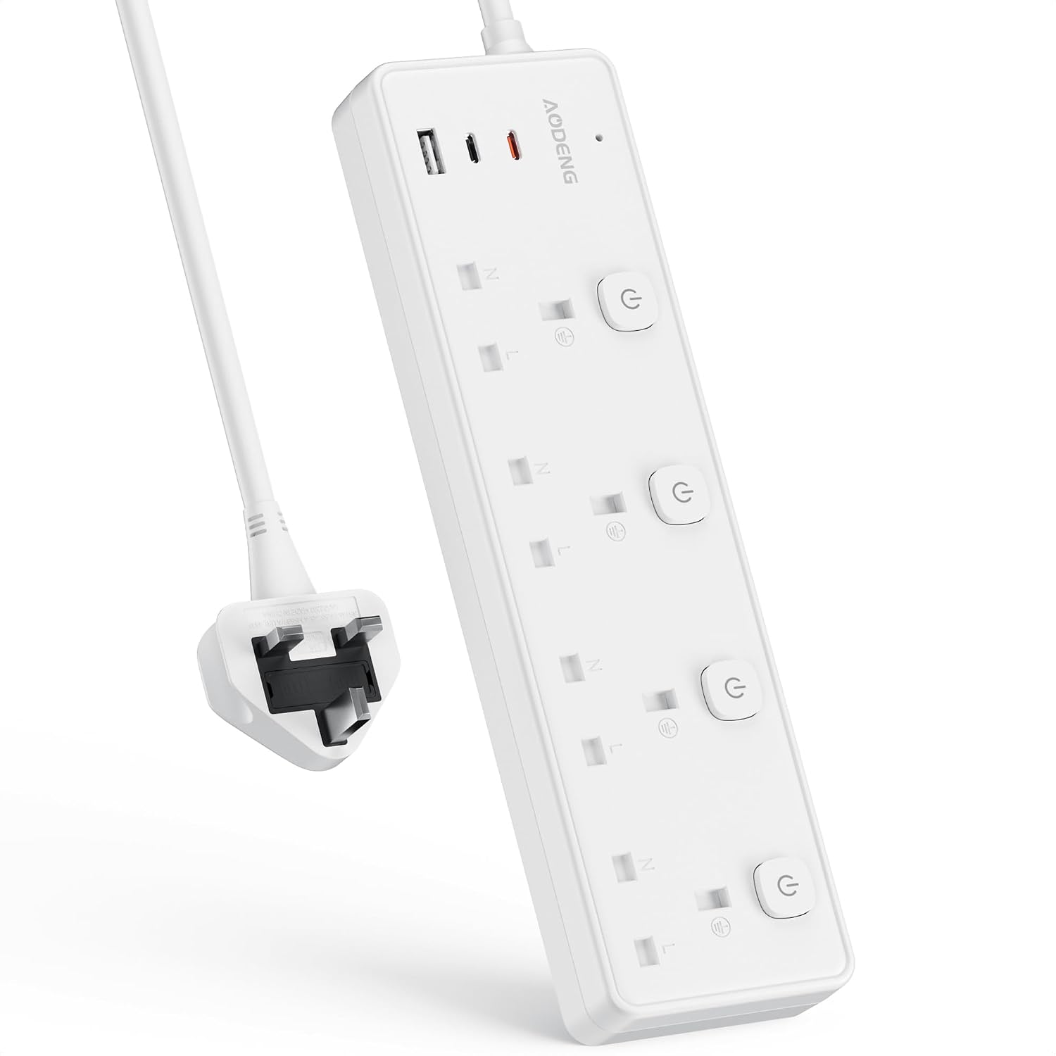 Detalle de Extension Lead with 4 Sockets and 3 USB Ports (30W) – 2m, 4 Individual Switches, Surge Protected, Wall Mountable