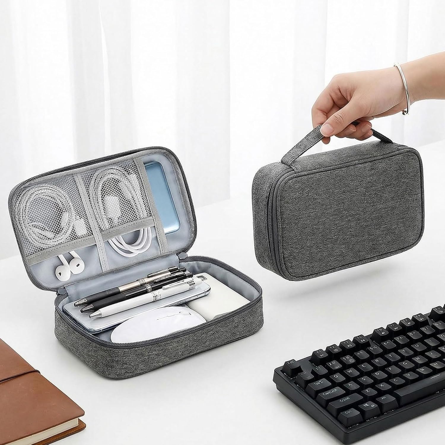 Detalle de Arae Travel Tech Pouch: Canvas Electronics Organizer 20x12x5.3cm