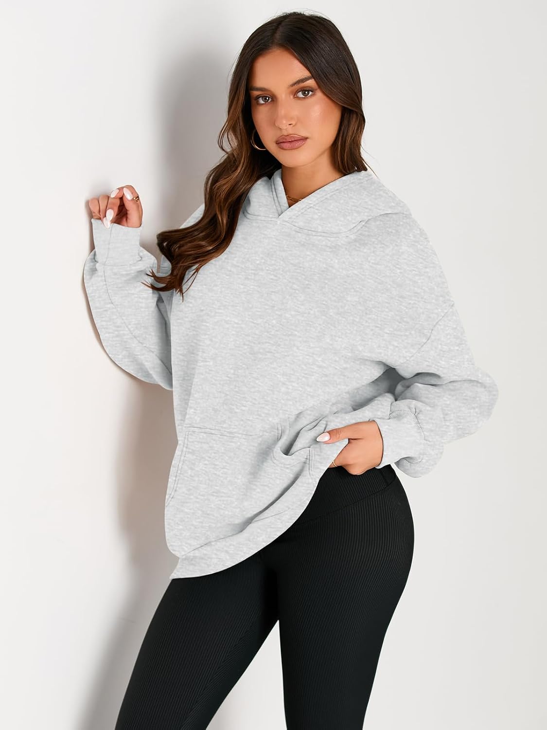 Detalle 2 de EFAN Women's Oversized Fleece Hoodie with Hood and Side Pockets