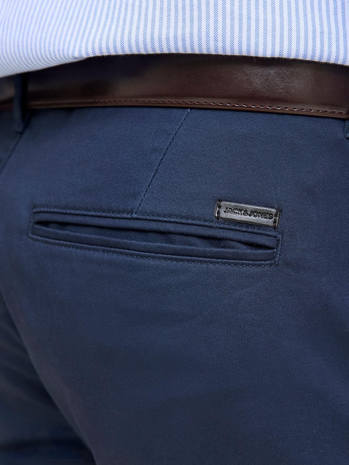 Detalle de JACK & JONES Pantalones Cortos Chinos Ajustados para Hombre – Cintura Media, Corte Regular, Azul-2, Talla M