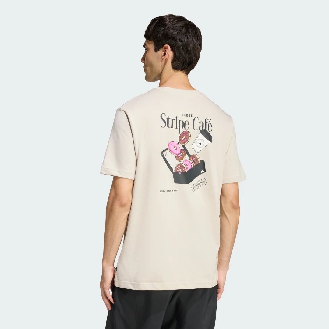 Detalle de Camiseta estampada Coffee Cafe Donut Box de Adidas – beige, estilo relajado para el día a día