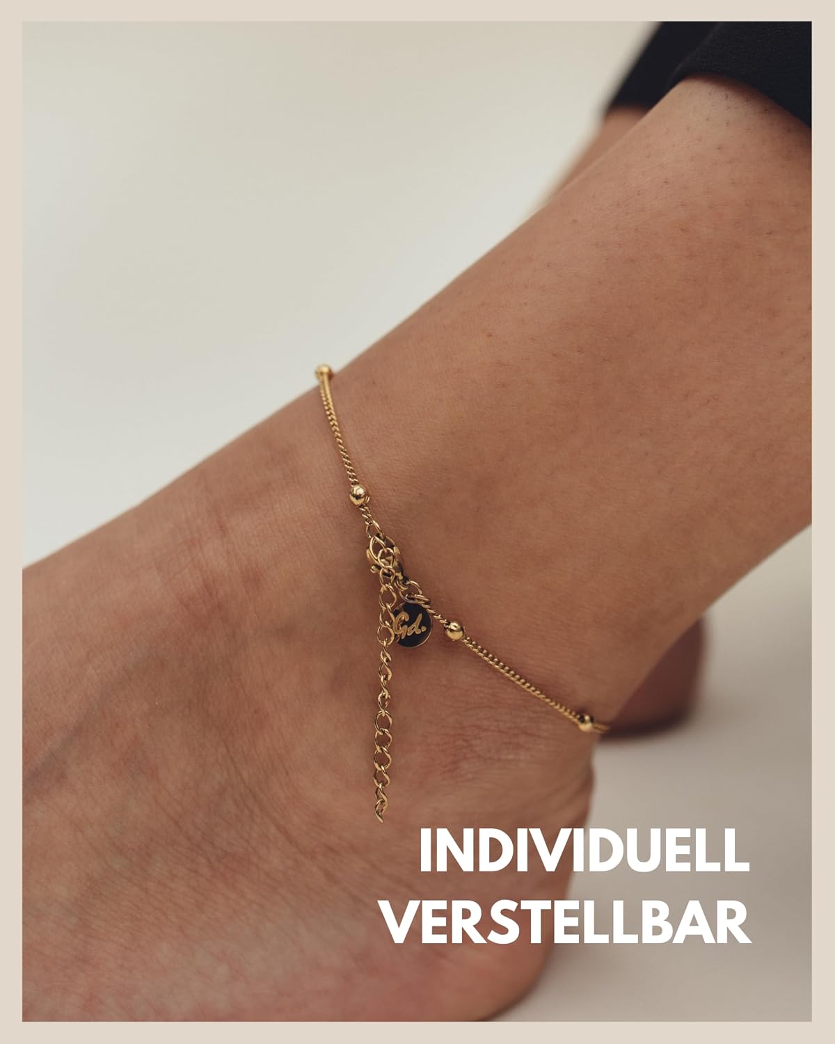 Detalle de GD GOOD.designs EST. 2015 Fußkettchen für Damen (Silber) – wasserfest & verstellbar mit kleinen Perlen