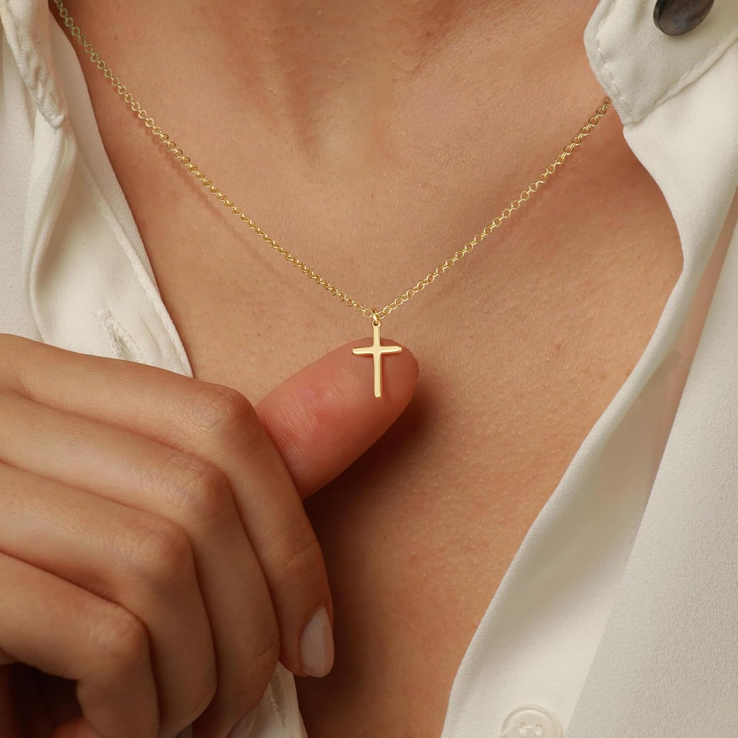 Detalle de Turandoss Gold Kreuz Kette – Verstellbare Halskette aus Gold/Weißgold Vergoldung