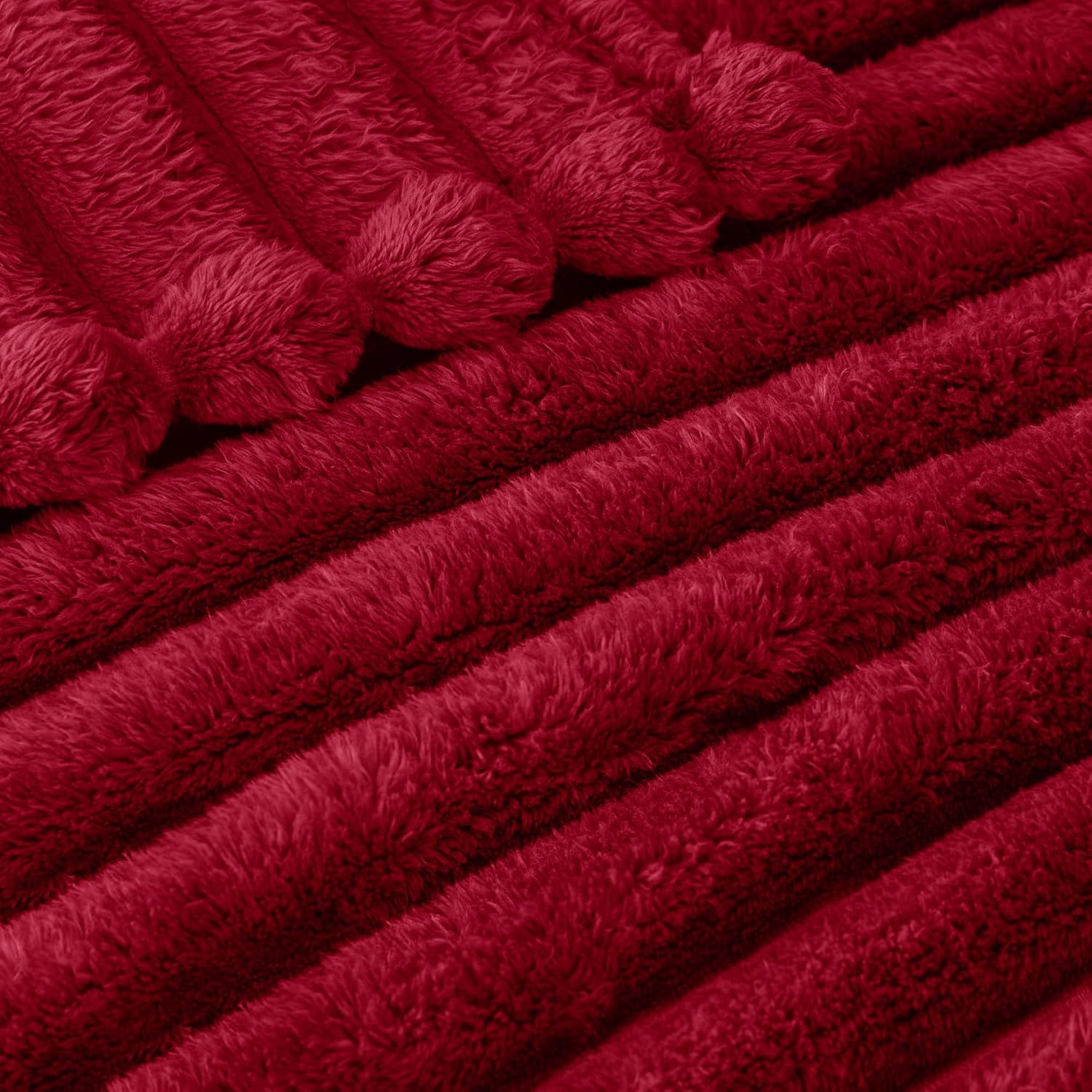 Thumbnail 3 de Exclusivo Mezcla King Size Flannel Fleece Blanket in Deep Red
