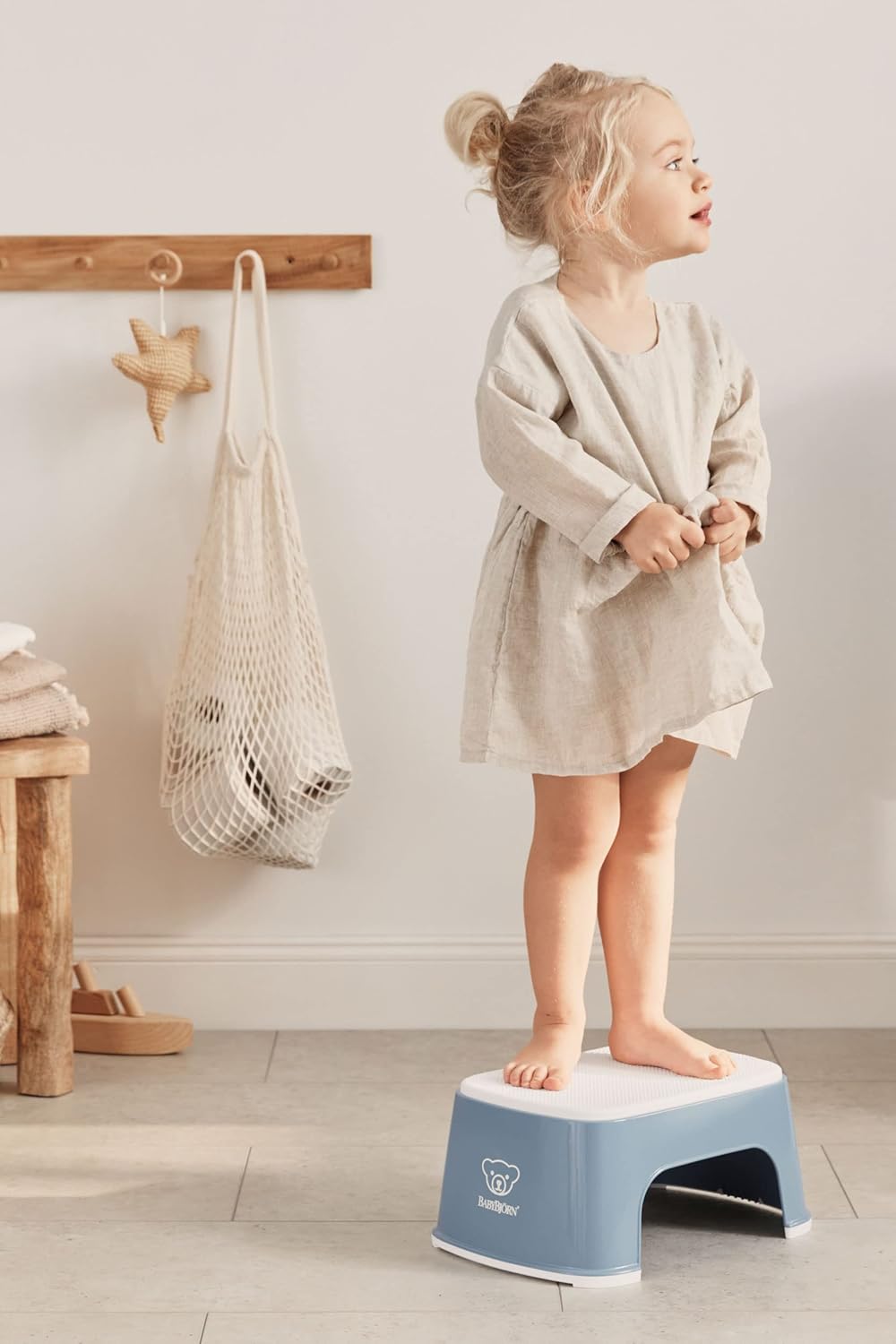 Thumbnail 1 de BabyBjörn Step Stool – Deep Blue/White