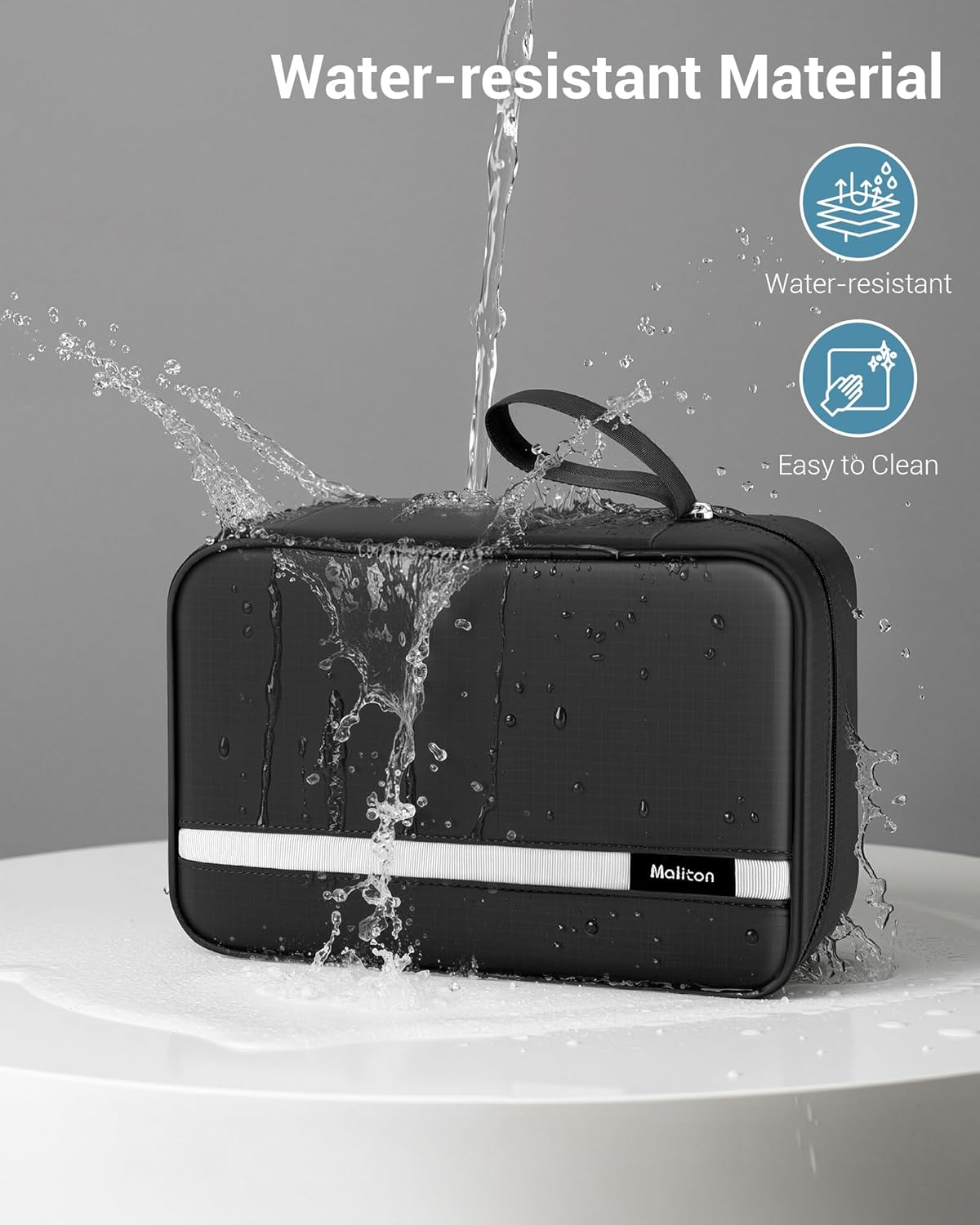 Detalle 2 de Maliton Hanging Toiletry Bag 24.25in