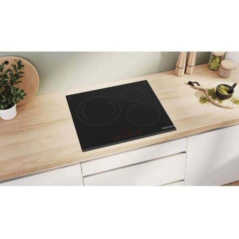 Detalle 2 de Bosch Serie 6 PIJ631HB1E: placa de inducción de 60 cm con 3 zonas y Home Connect