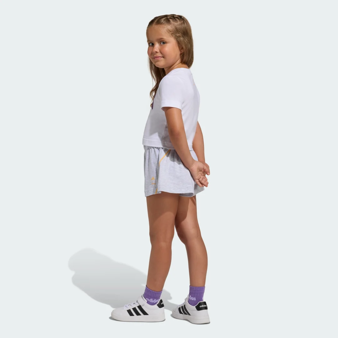 Detalle 2 de Conjunto con camiseta Adidas Disney Minnie Mouse – blanco