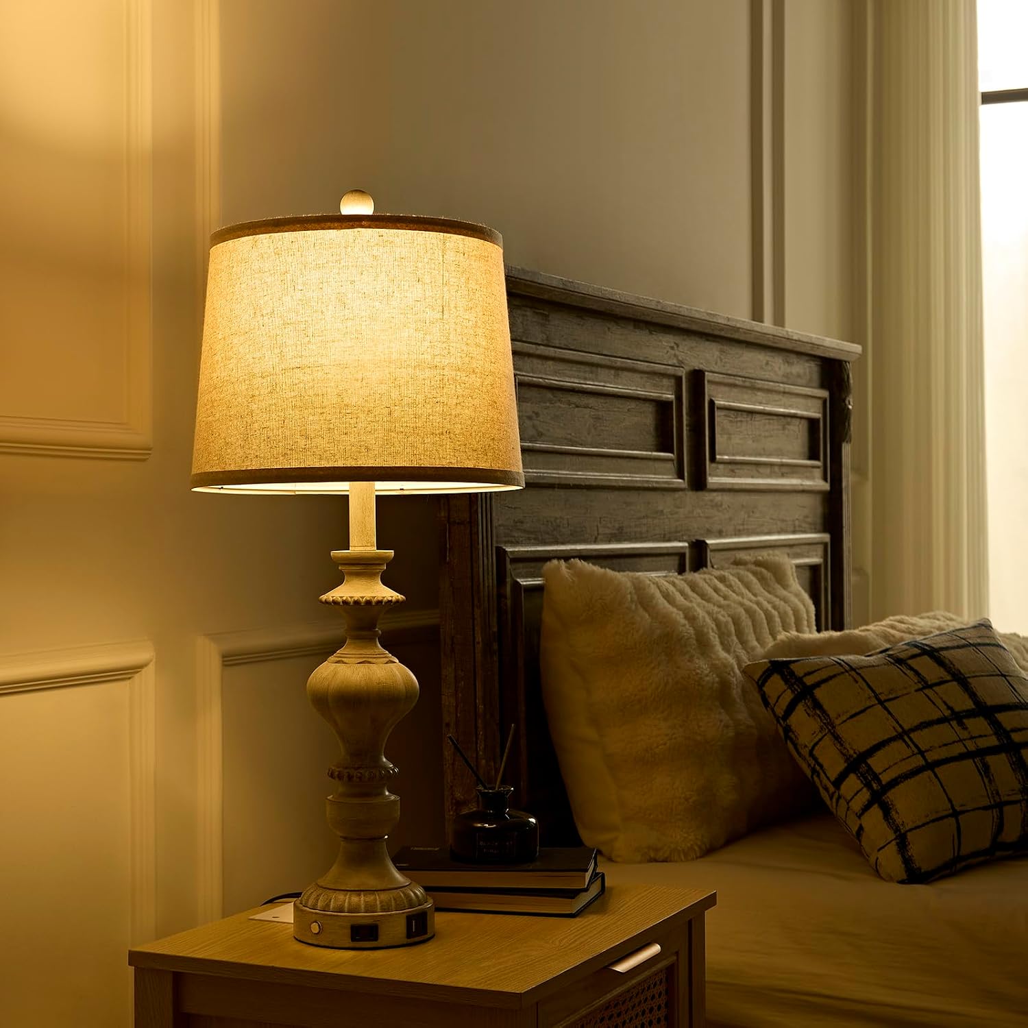 Thumbnail 5 de SAIWEYA 27.5" Farmhouse Table Lamp with USB & Outlet 🛋