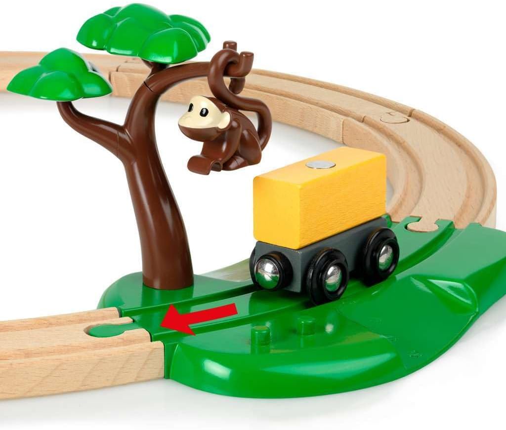 Detalle de BRIO World Safari Train Set for Kids (Age 3+) – Wooden Railway Track & Magnetic Accessories