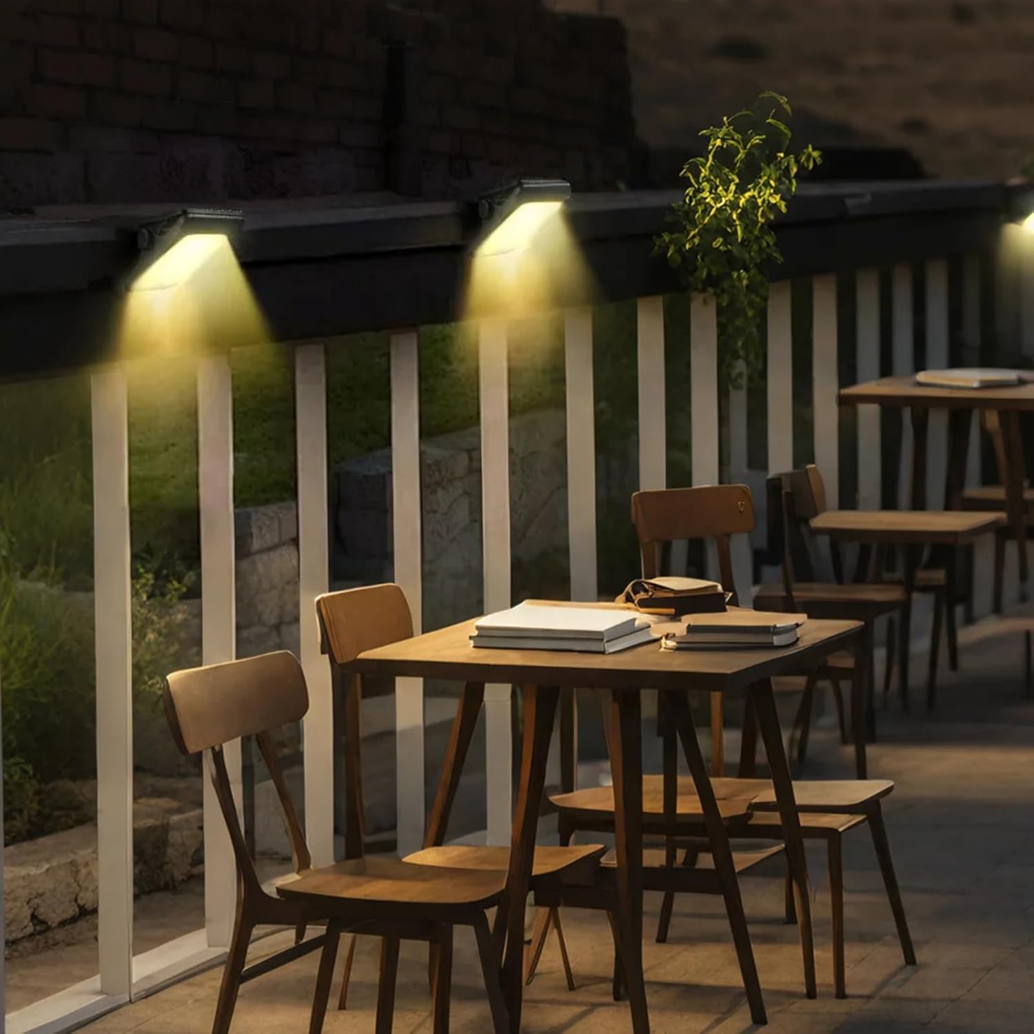 Thumbnail 3 de Clip On Solar Lights Outdoor 1500mAh: Warm LED Motion Sensor (2-Pack)