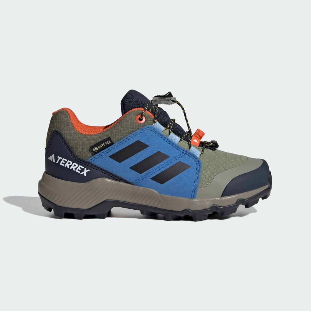 Detalle de Zapatilla Terrex GORE-TEX Hiking de Adidas: versátil para senderismo en exteriores