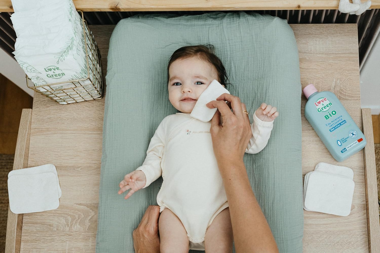 Thumbnail 6 de Love & Green Cotons Maxi Carrés hypoallergéniques 100% bio (x70) – change & toilette bébé, fabriqués en France