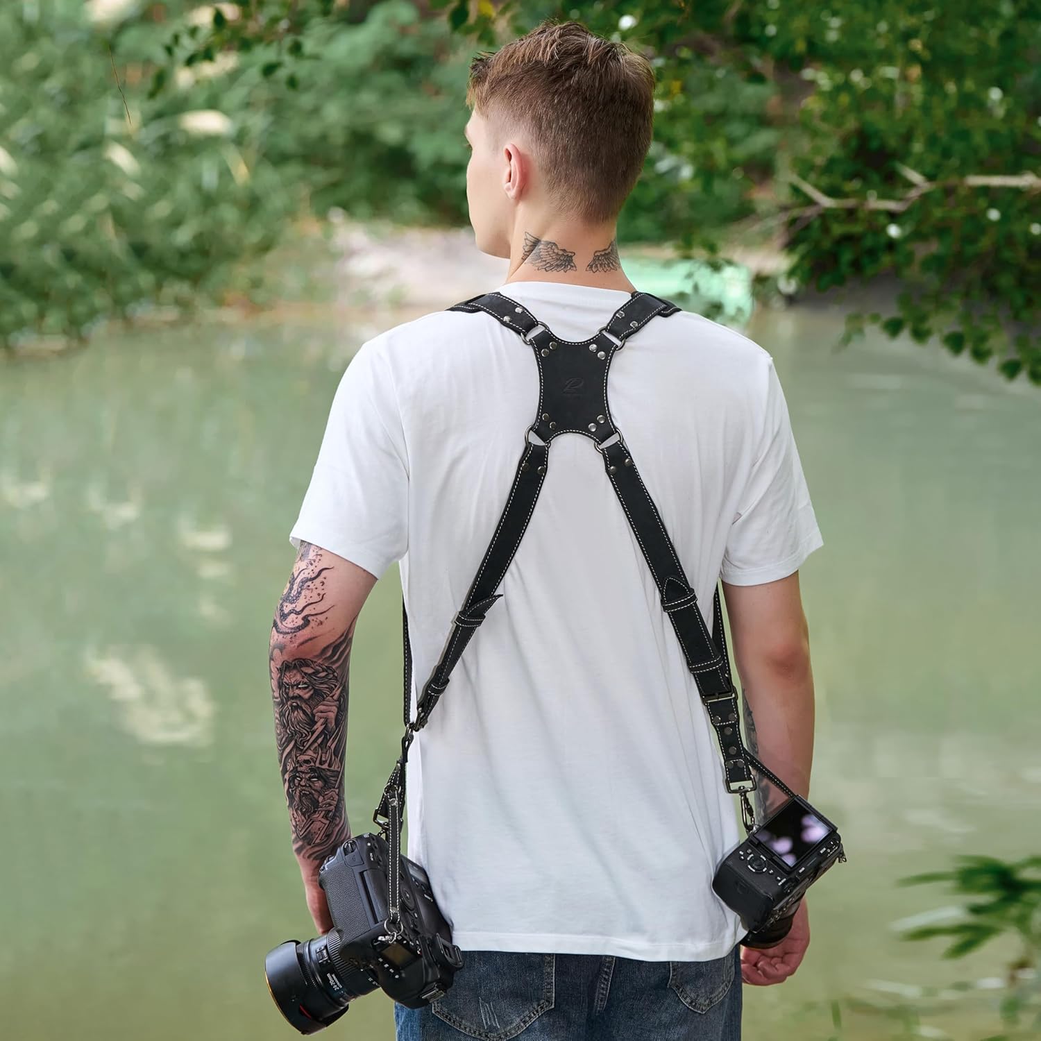 Thumbnail 3 de Padwa Lifestyle Black Frosted Dual Camera Harness Strap – Full Grain Leather, Dual Camera Carry
