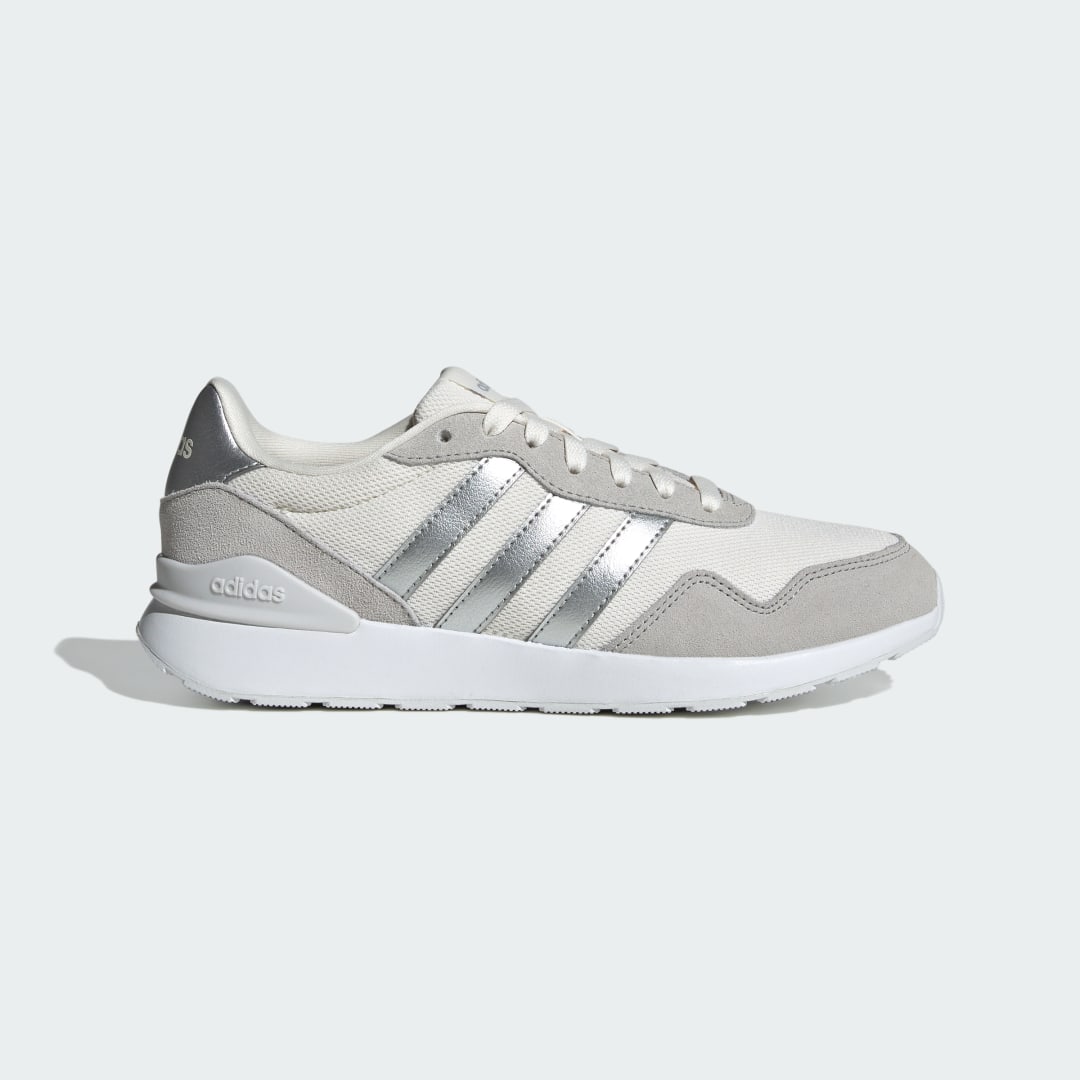 Detalle de Zapatilla de running 60s 4.0 de Adidas: simplicity y comodidad para entrenar en comunidad