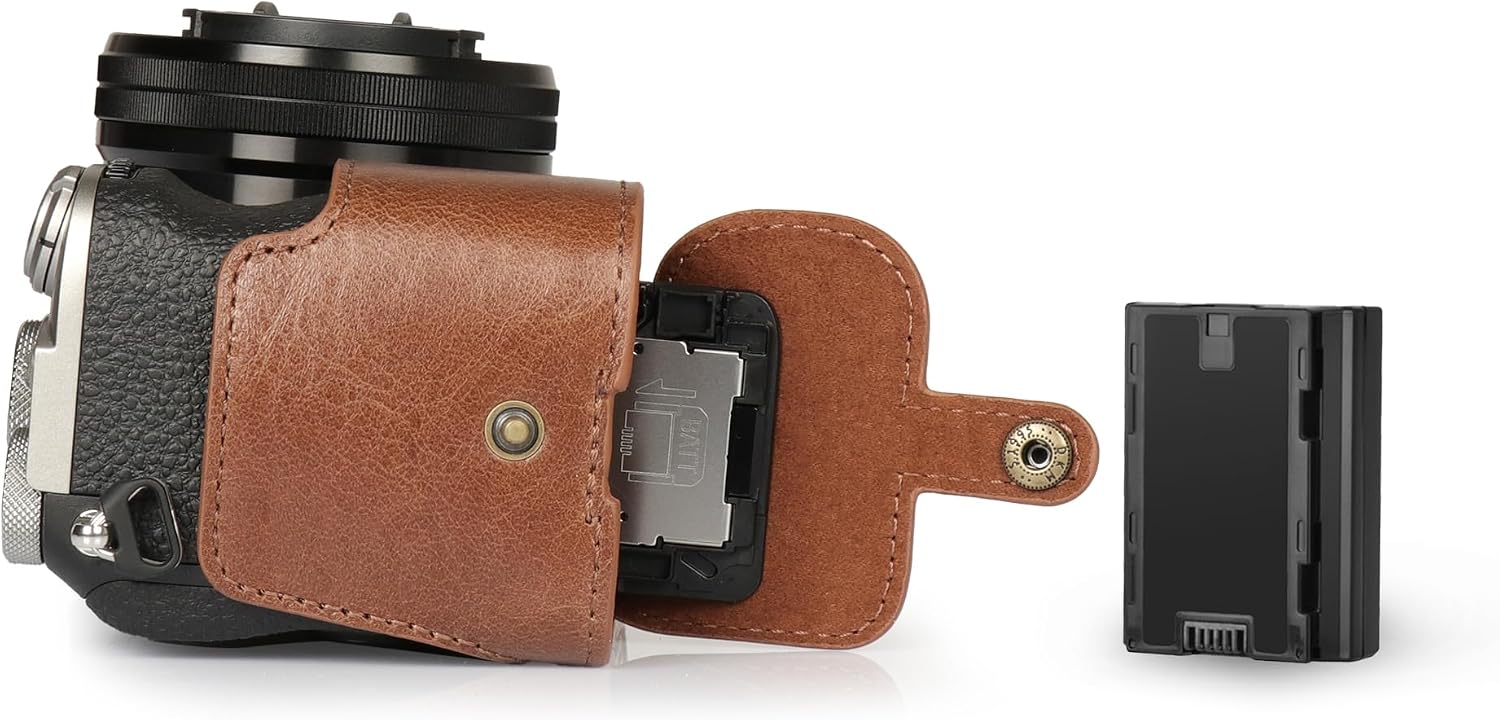 Detalle 2 de MegaGear etui na aparat Sony Alpha a7C II z prawdziwej skóry, brązowe
