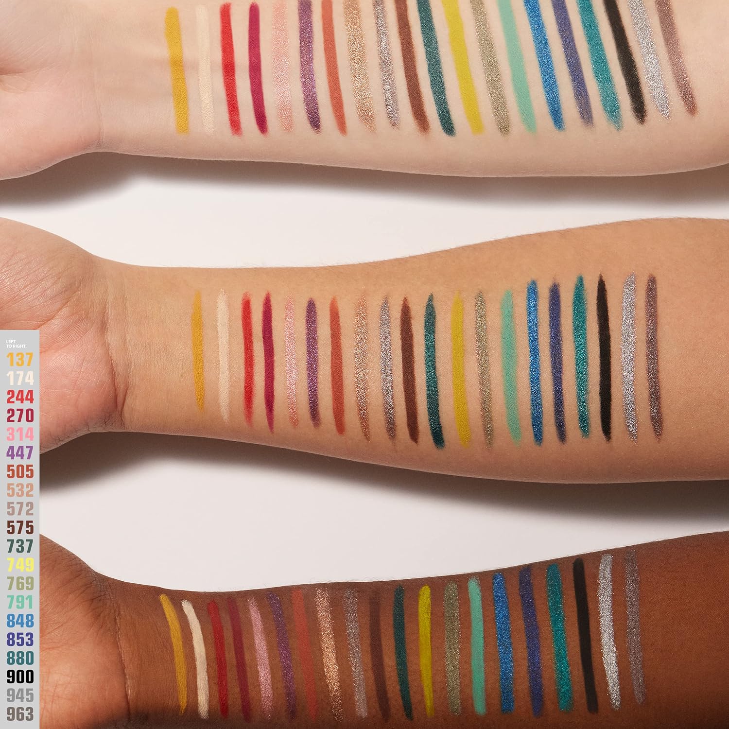 Detalle 2 de 3ina 24H Eye Stick fard à paupières 💄