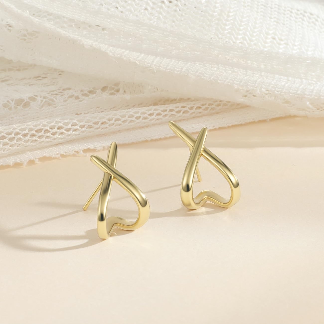 Thumbnail 4 de Emibele Gold Ohrstecker für Frauen – zierliche 14K vergoldete Studs mit 925-Sterlingsilber-Post