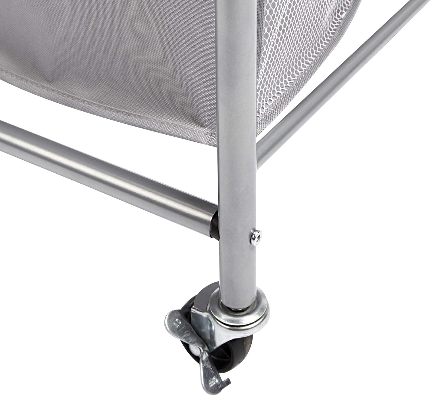Detalle de Amazon Basics Wäschesortierer mit 3 Taschen und Tisch-Bügelbrett – Rechteckig, grau