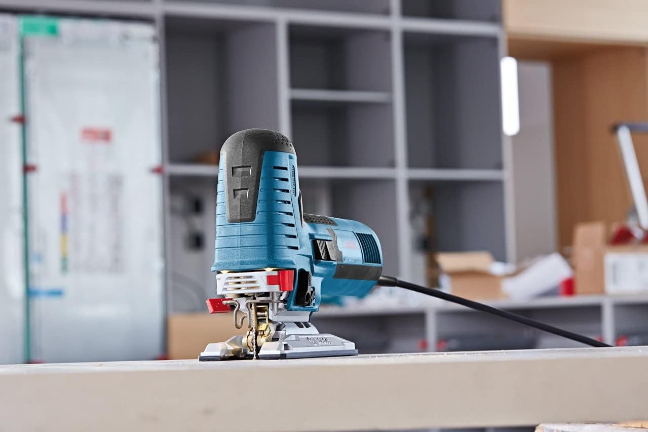 Detalle 2 de Bosch GST 160 scie sauteuse 800 W ðŸ›
