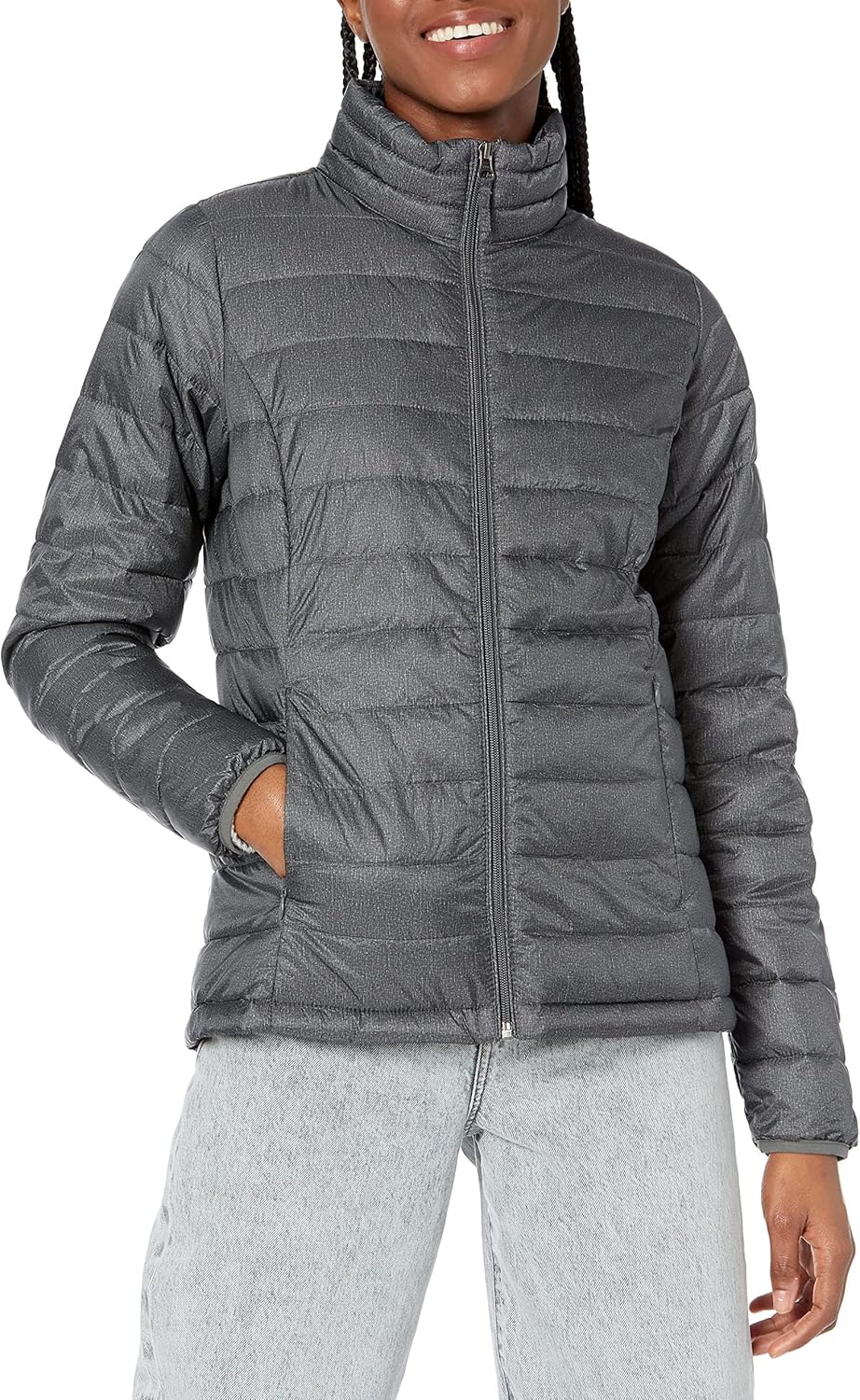 Detalle de Amazon Essentials Women's Lightweight Long-Sleeve Water-Resistant Packable Puffer Jacket (Plus Size Available)