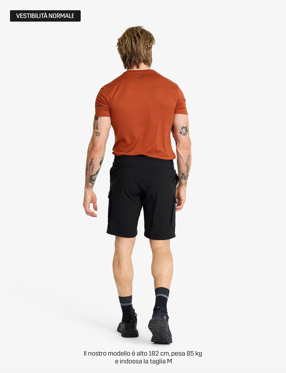 Detalle 2 de RevolutionRace Adventure Cargo Stretch Shorts da uomo: pantaloncini trekking leggeri e pratici