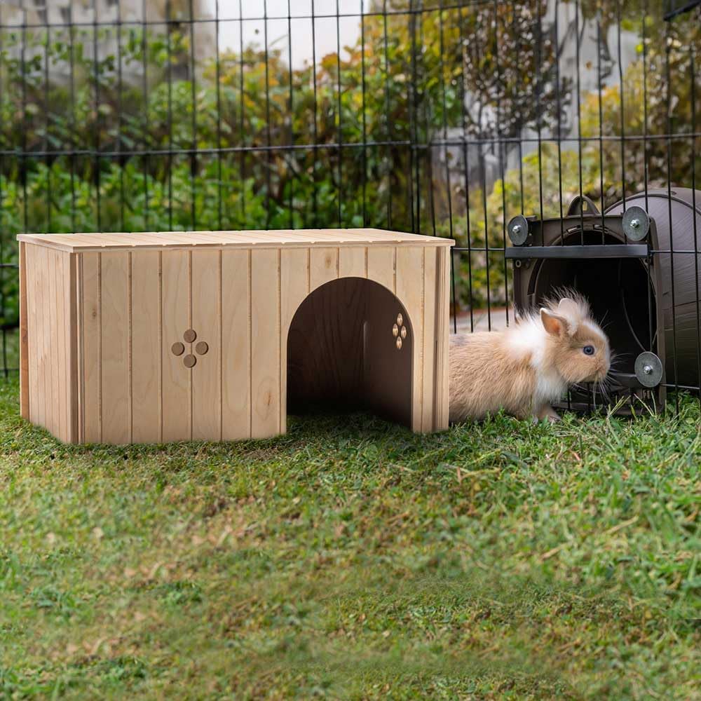 Detalle de Ferplast Wooden House for Rabbits, Guinea Pigs & Hamsters (Size XXL) – FSC® Wood, Ventilation Window