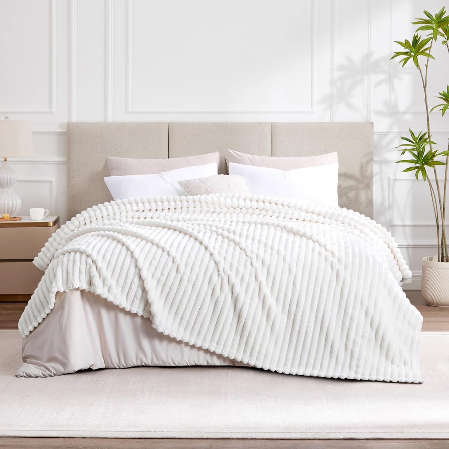 Detalle de RUIKASI Fleece Throw Blanket 230x270cm 🛋