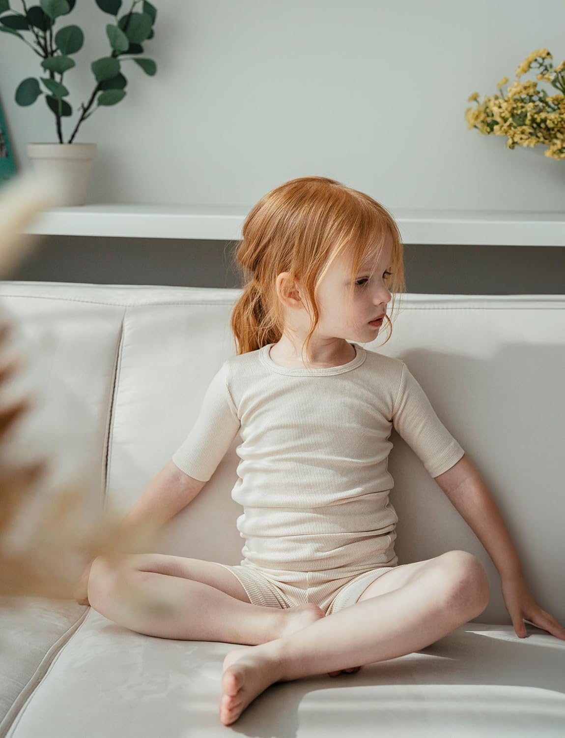Detalle de AVAUMA Toddler Short Pajamas Set: Soft Ribbed Sleepwear for Everyday Comfort