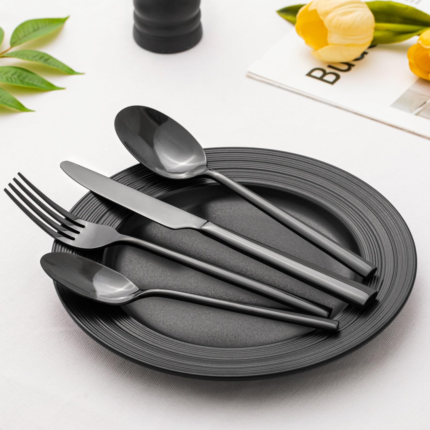 Detalle de KINGSTONE Black Silverware Set 20-Piece