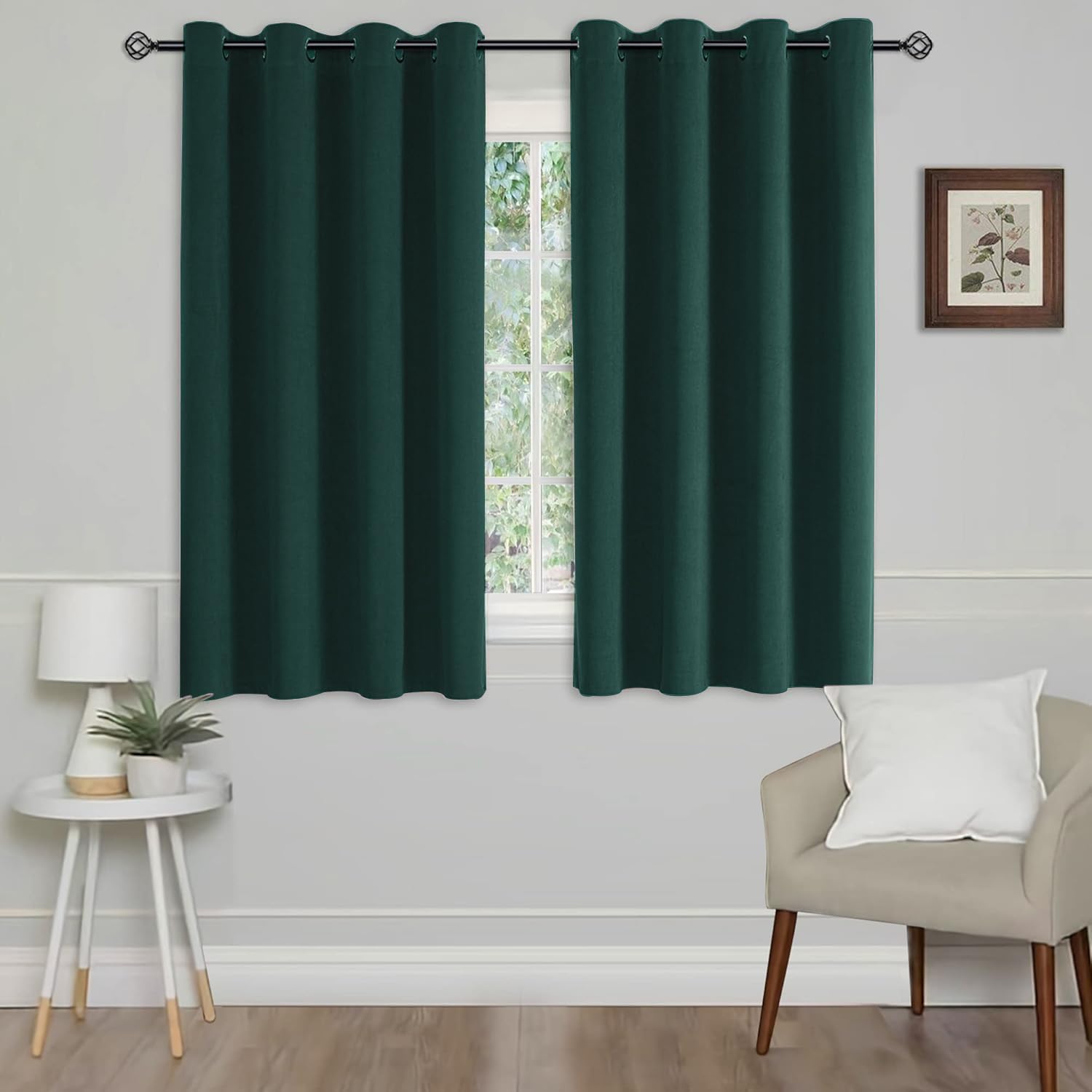 Detalle de CUCRAF Velvet Blackout Curtains for Bedroom – 2 Panels (46" x 54"), Dark Green, Ring Top Eyelet