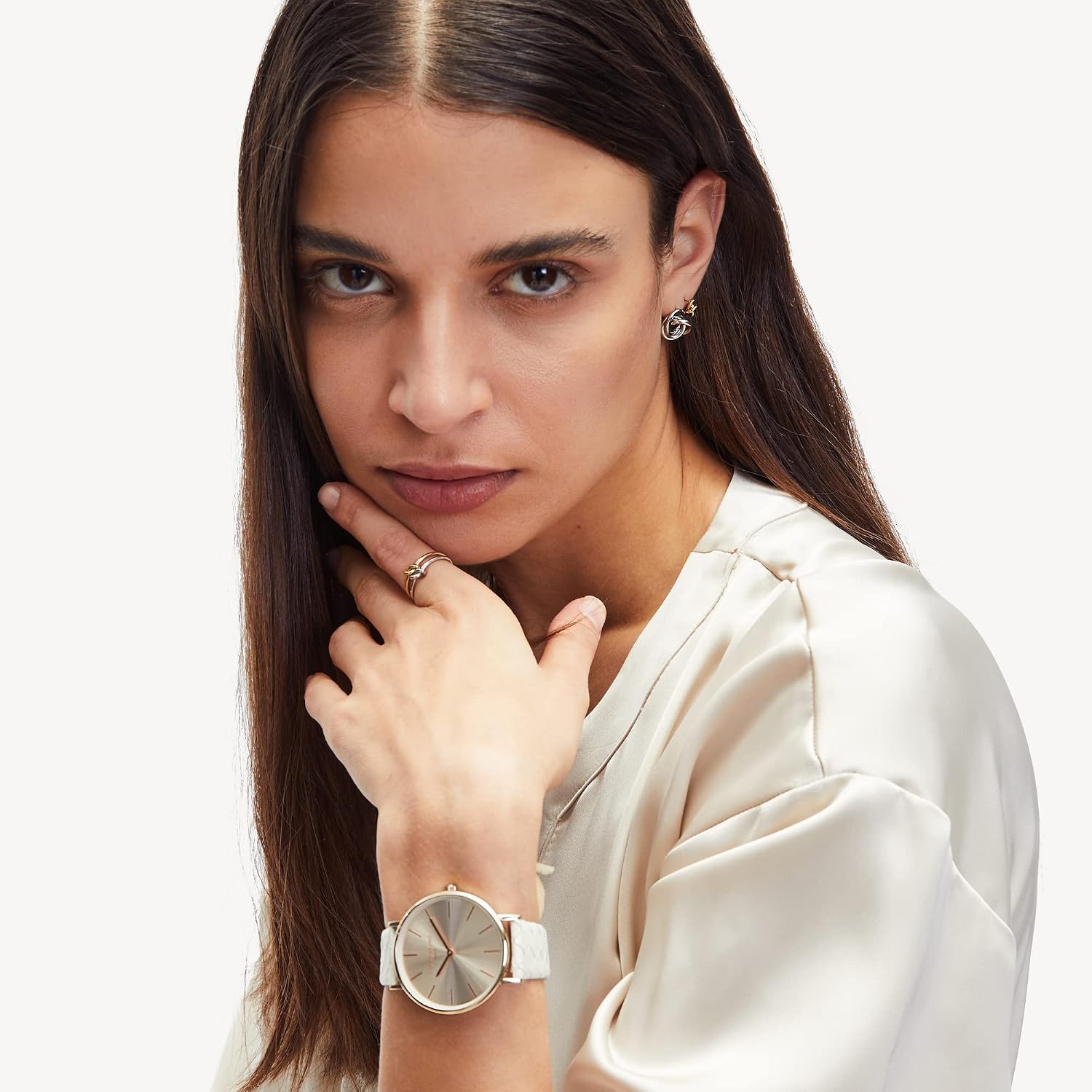 Detalle de LIEBESKIND BERLIN Damen Ohrringe – Knoten Ohrstecker aus Edelstahl