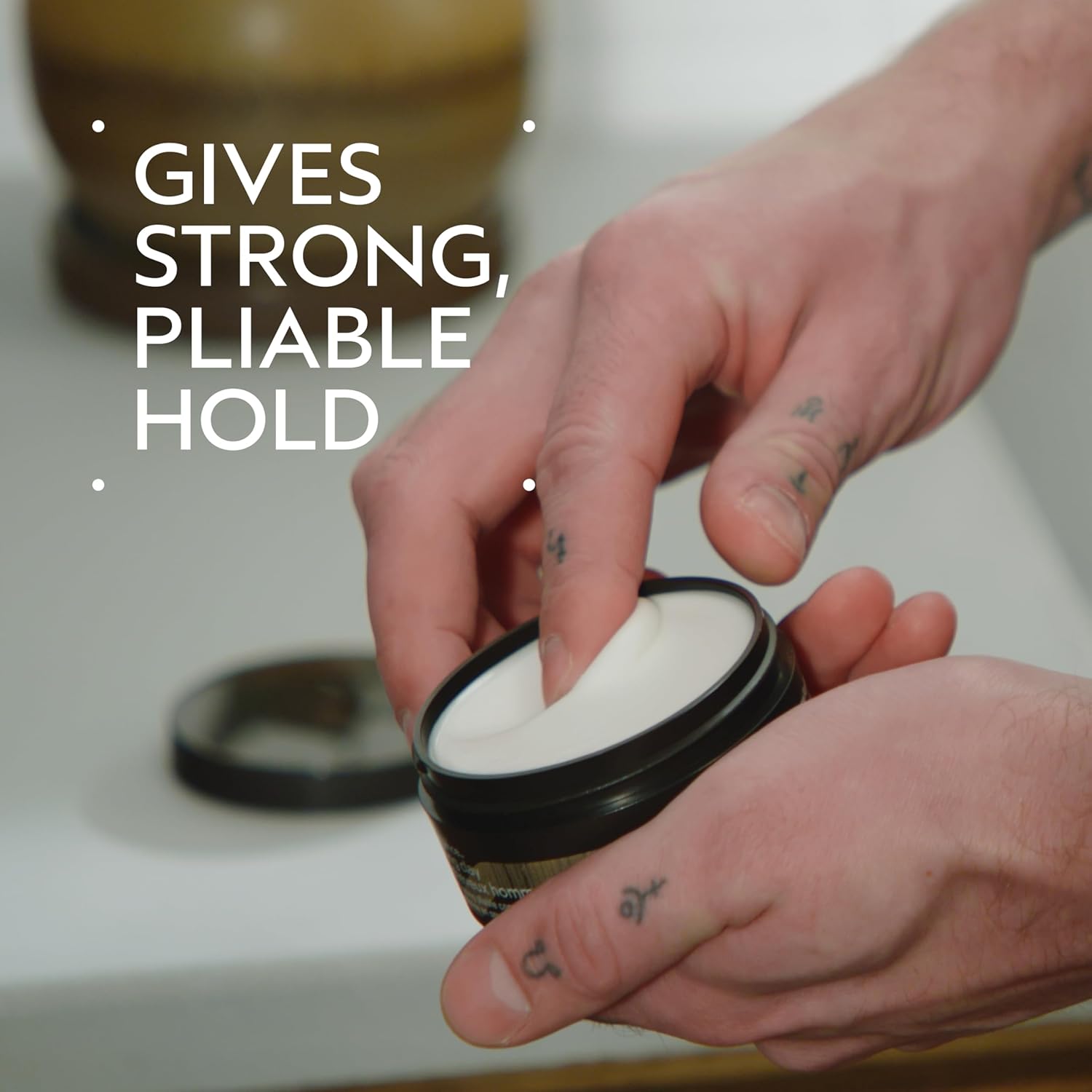 Thumbnail 1 de Aveda Men Pure-Formance Grooming Clay for strong hold, matte finish (lightweight)