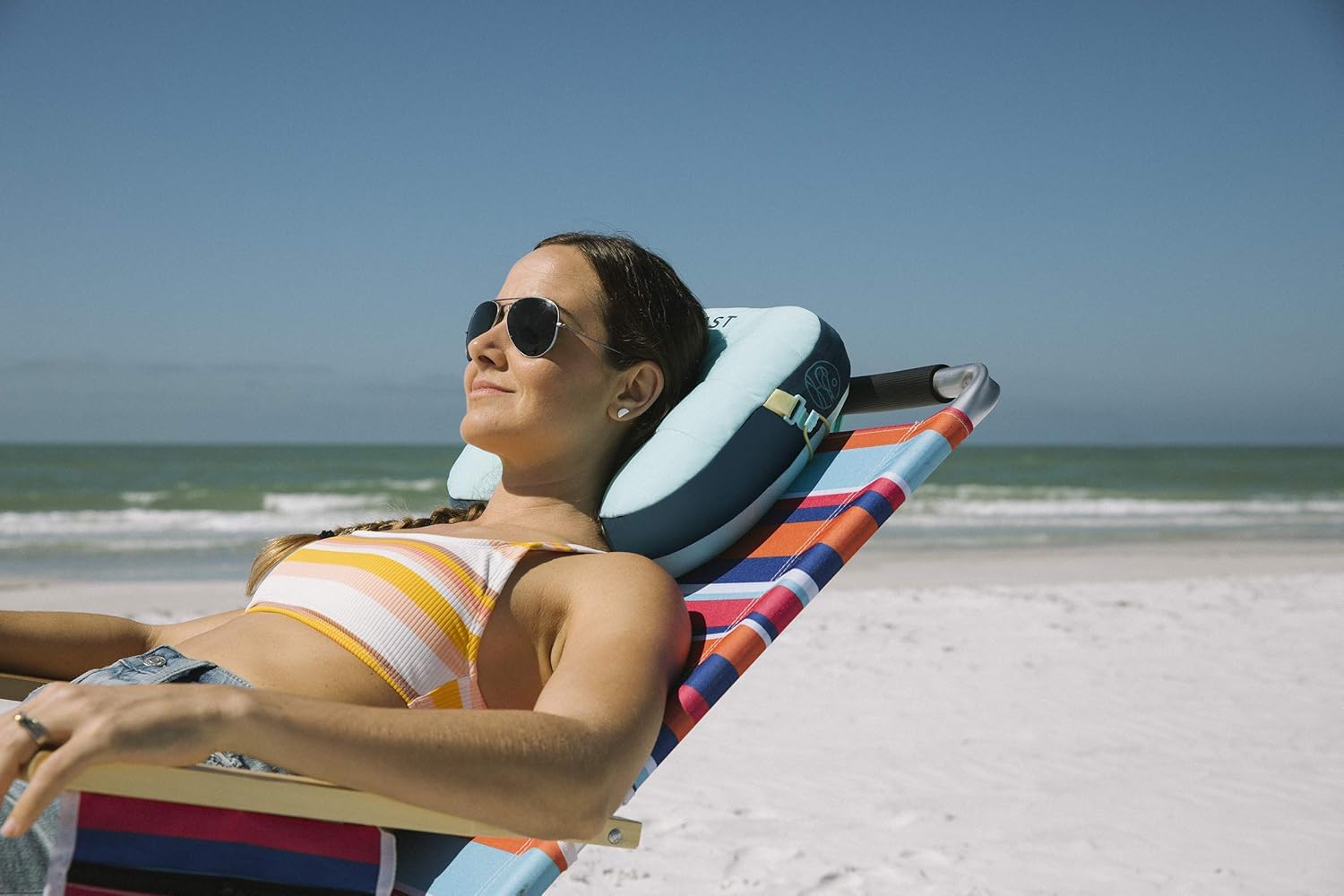 Thumbnail 2 de Ballast Beach Pillow (Island Paradise) – Inflatable beach pillow with patented sand pouch