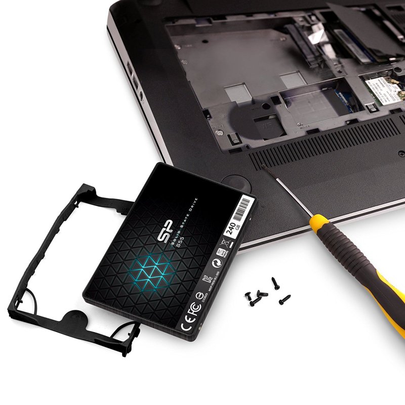 Thumbnail 1 de Silicon Power Slim S55 240GB SSD SATA 3 — buena opción para actualizar con presupuesto limitado