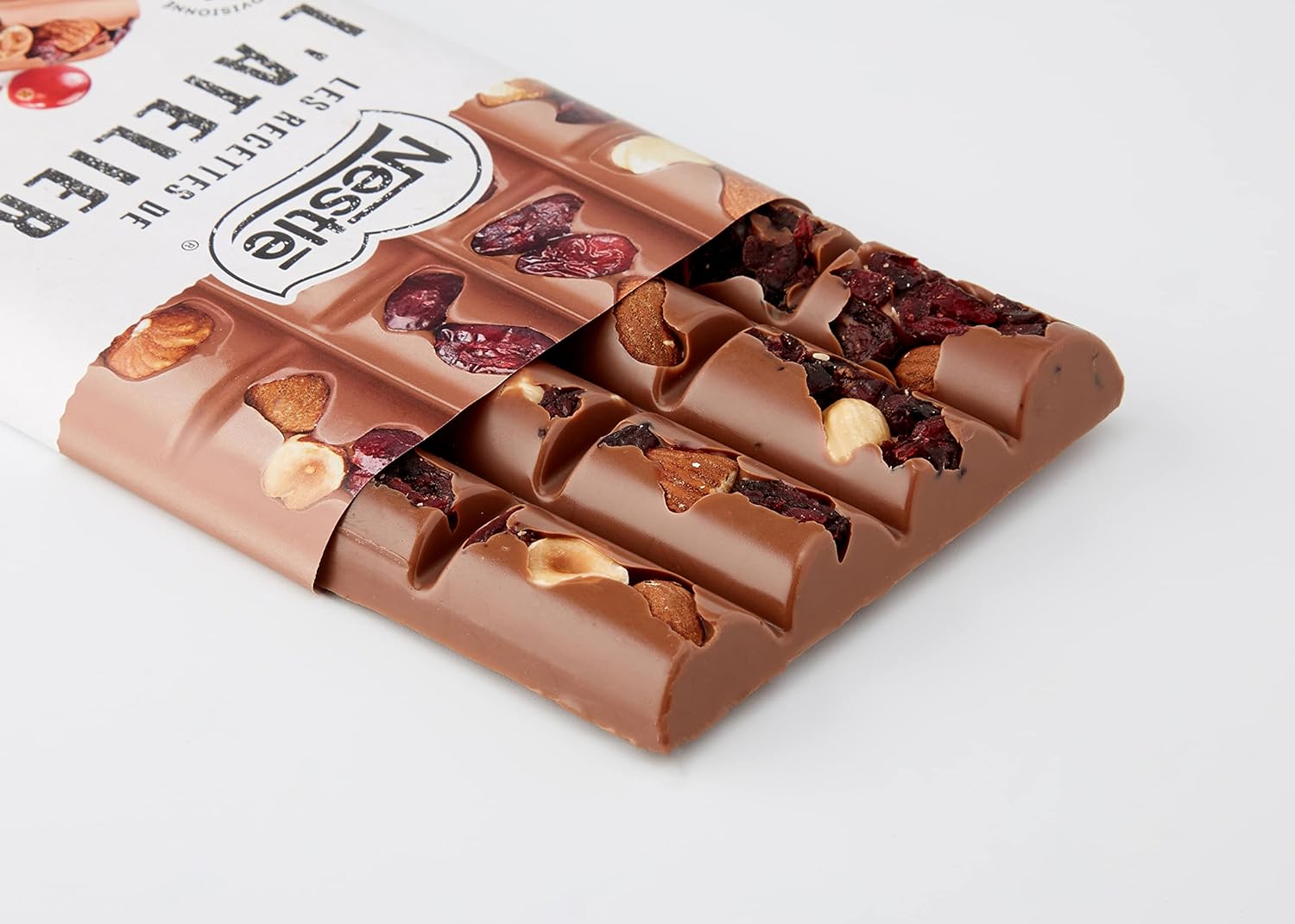 Thumbnail 6 de Nestlé Les Recettes de L’Atelier Tablette Chocolat au lait aux cranberries, amandes & noisettes (lot de 2) – 170 g