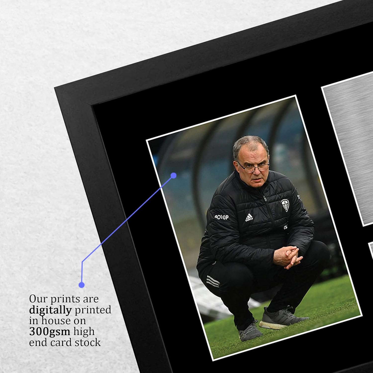 Thumbnail 3 de HWC Trading FR A4 Marcelo Bielsa Leeds United framed signed autograph picture (A4)