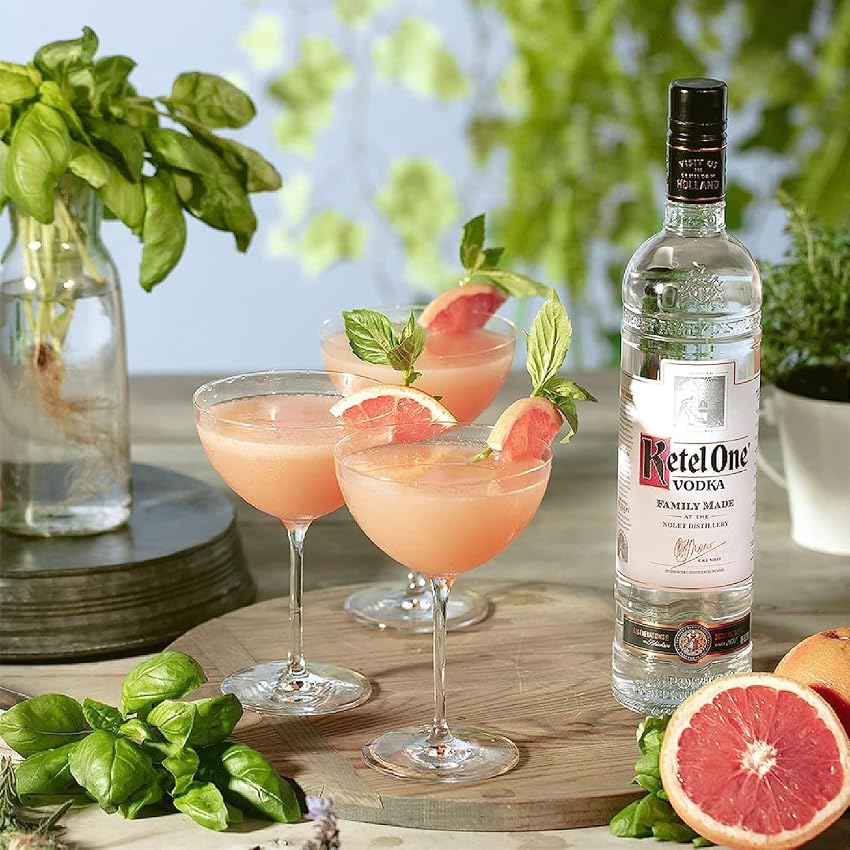 Detalle 1 de Ketel One Vodka 700 ml 🥂 Elegant Smooth Spirit