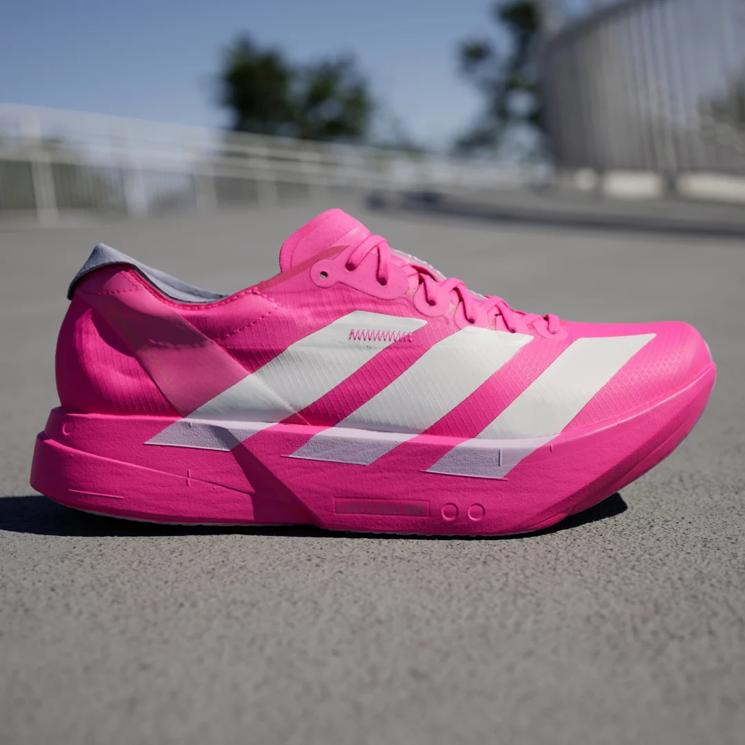 Detalle 2 de Zapatilla Adizero Adios Pro 4 de Adidas — color rosa, rendimiento para tus entrenamientos