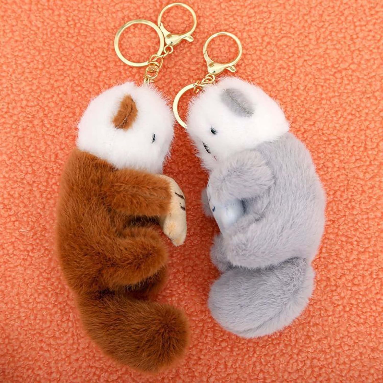 Detalle 2 de Fruitlly Plush Otter Bag Charm: Cute Otter Keyring for Bags and Keys