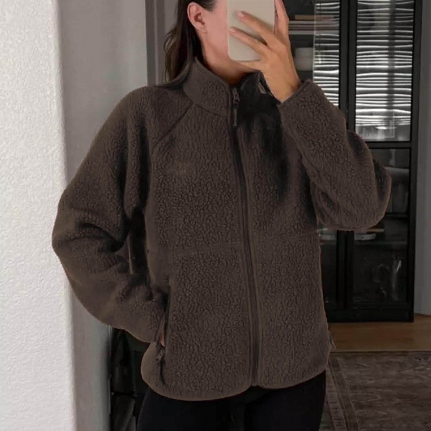 Detalle 2 de Hixiaohe Women's Sherpa Fleece Jacket, Full Zip with Mock Neck and Pockets