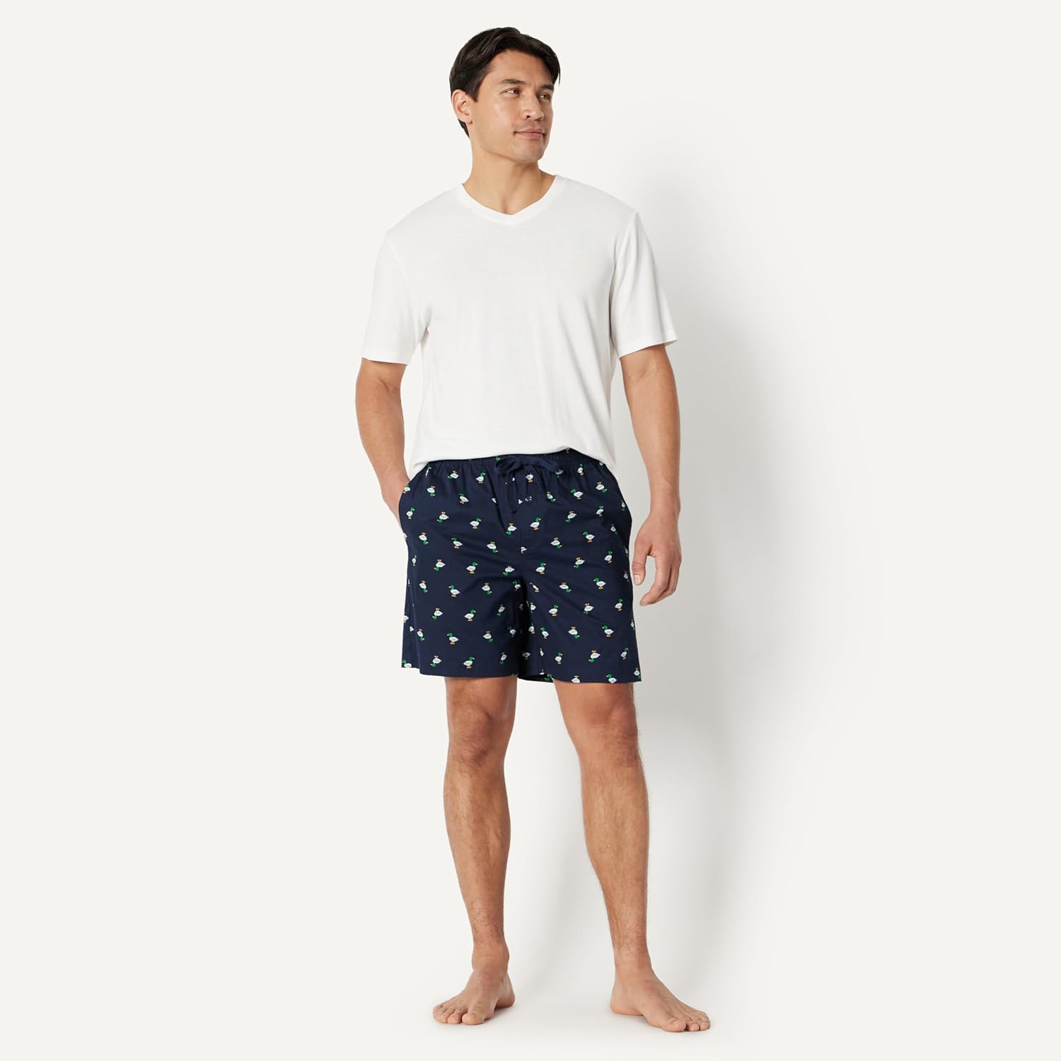Thumbnail 4 de Amazon Essentials Herren Pyjama-Shorts (Kurz) aus Baumwoll-Stretch-Popeline – 2er-Pack