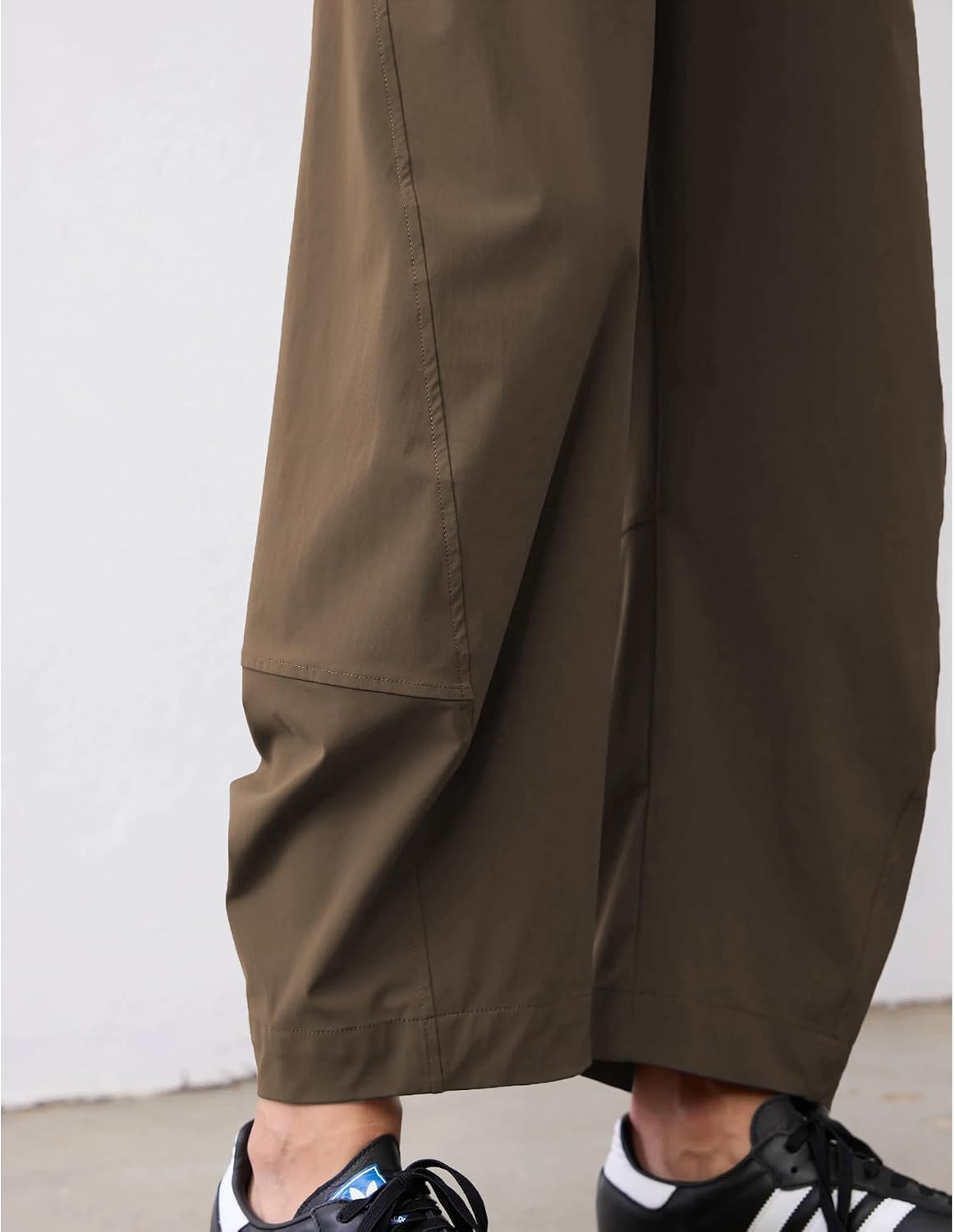 Thumbnail 3 de SeeLuNa Women Barrel Travel Pants with Elastic Back Waistband – Baggy, Mid Rise, Cozy Yet Practical