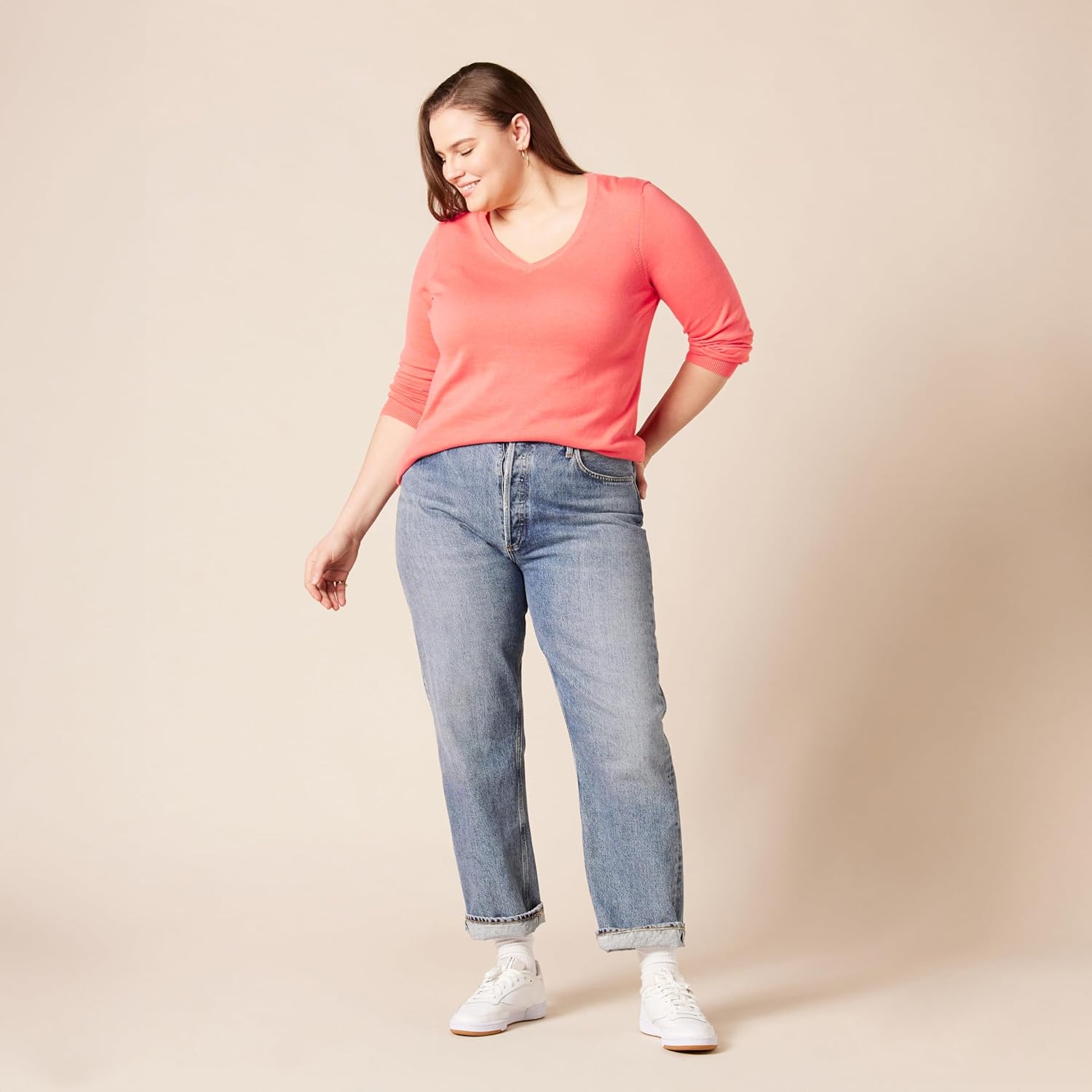 Thumbnail 6 de Amazon Essentials women’s lightweight V-neck long-sleeve jumper (regular fit, plus size)