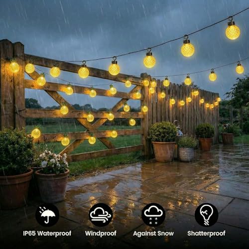 Detalle de Guirnaldas Luces Exterior Solar 17M 100 LED con 25 Lámparas de Piña y Mando a Distancia — BG9D