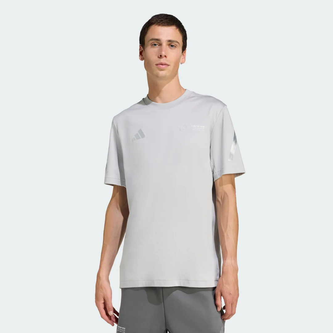 Detalle de Camiseta Silver Arrows Mercedes-AMG Petronas F1 Team de Adidas – Gris