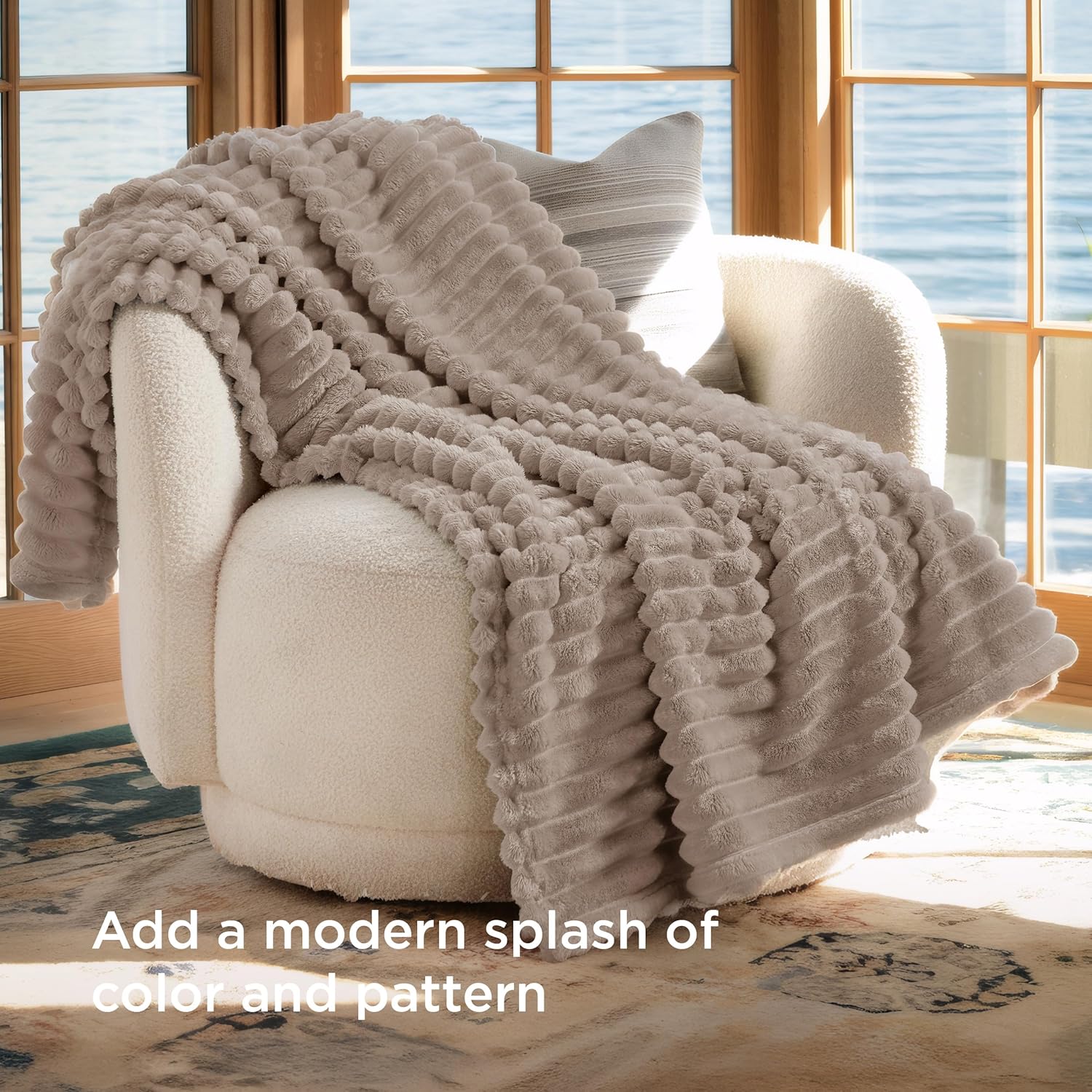 Detalle de Bedsure Fleece Throw Blanket for Sofa (Mocha Meringue) 130x170 cm