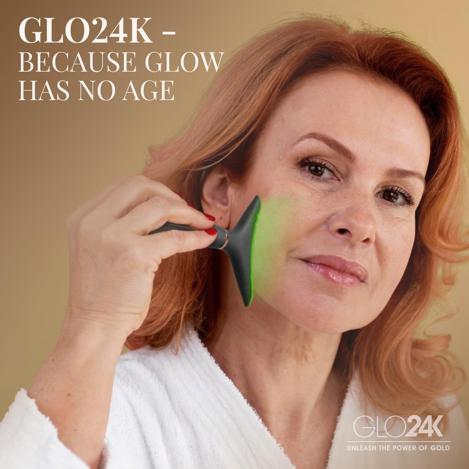 Thumbnail 6 de GLO24K 3-in-1 Red Light Facial Massager