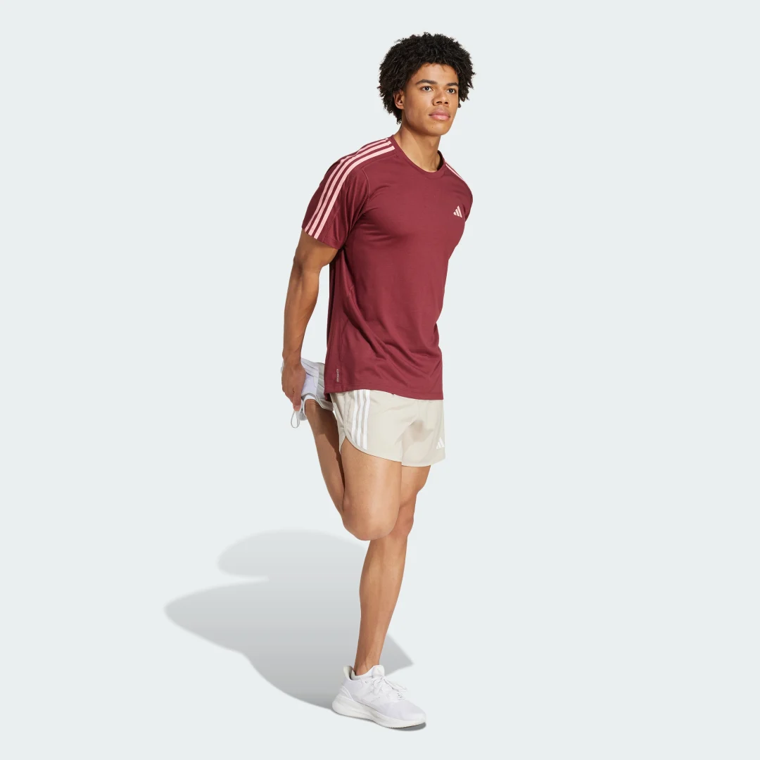 Thumbnail 2 de Camiseta Adidas Own the Run 3 bandas en color Burgundy